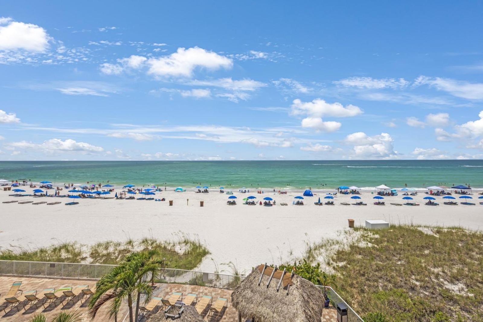 305 Sandy Shores Condos St. Pete Beach Exterior photo